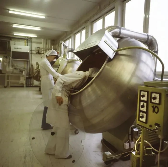 Framed Print : Iserlohn, Pharma-Produktion Medice, on 20, 2, 1980