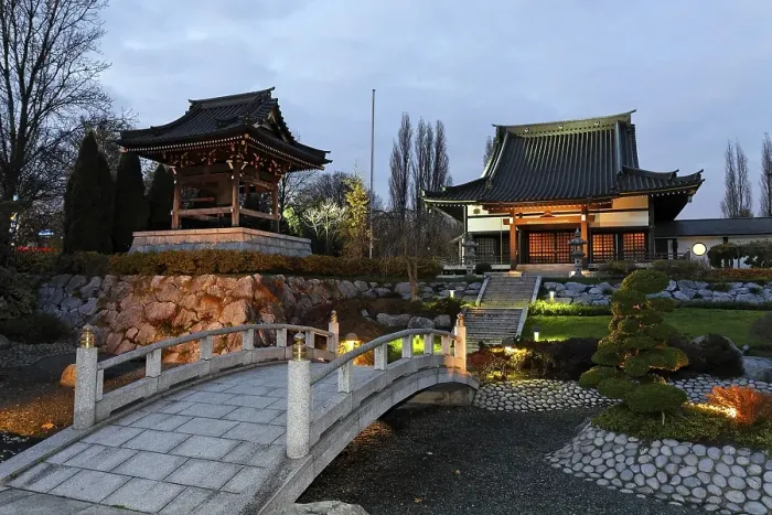 Framed Print : Japanese rock garden, Buddhist temple complex Framed Print : Japanese rock garden, Buddhist temple complex