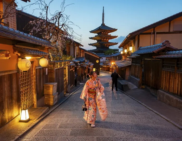 Framed Print : Japanese woman in kimono in an alley Framed Print : Japanese woman in kimono in an alley
