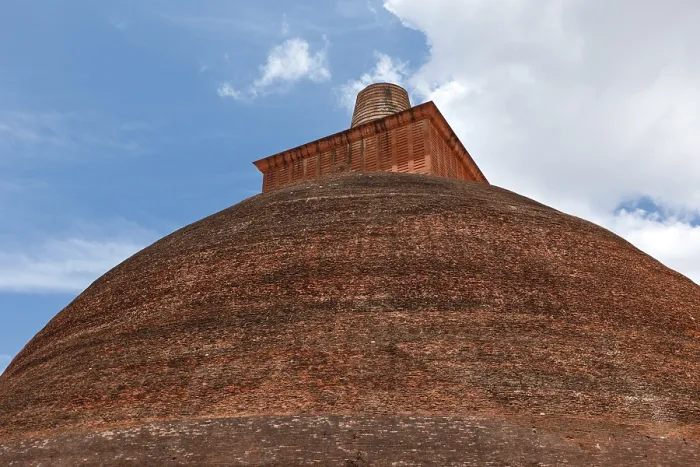 Framed Print : Jetavaranama dagoba (stupa). Anuradhapura