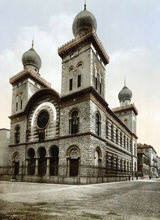 Framed Print : Jewish temple, Jewish synagogue Framed Print : Jewish temple, Jewish synagogue