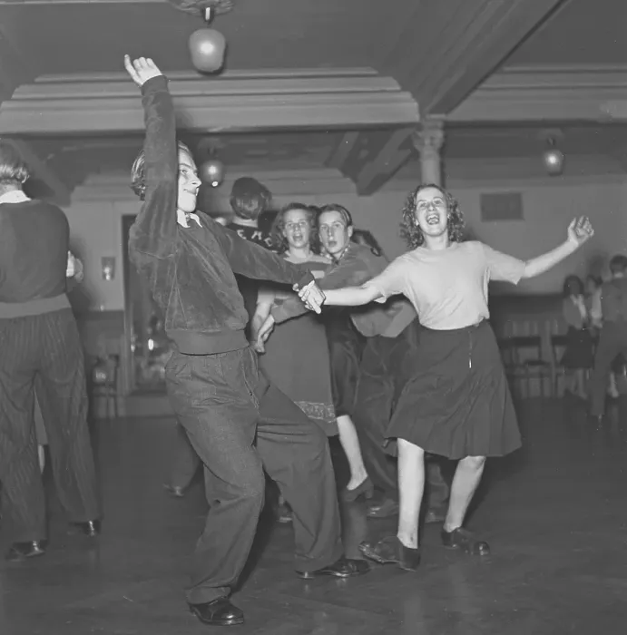 Framed Print : Jitterbug dance. A dance popularized in the United states and spread by American soldiers