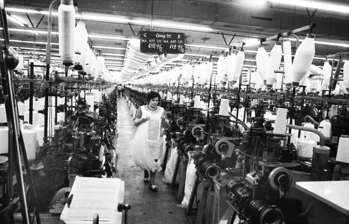 Framed Print : Jobs at the company Eurovia Textil GmbH on 25