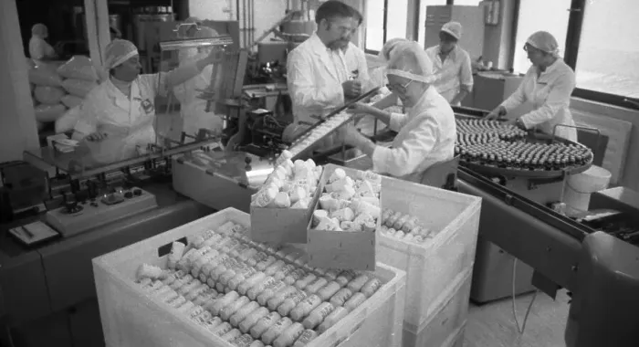 Framed Print : Jobs at the pharmaceutical production Medice on 12 Framed Print : Jobs at the pharmaceutical production Medice on 12