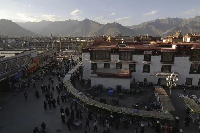 Framed Print : Jokhang Temple and Barkhor Square