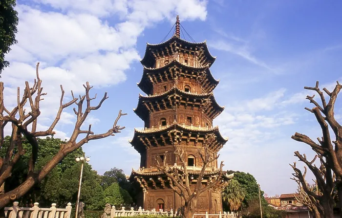 Framed Print : Kaiyuan Si (Kaiyuan Temple) is Quanzhou's largest Buddhist temple