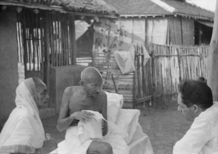Framed Print : Kasturba And Mahatma Gandhi with ashramites at Sevagram Ashram, Vardha, Maharashtra, India, Asia, 1941, Asia