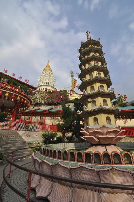 Framed Print : Kek Lok buddhist temple, landscape, malaysia