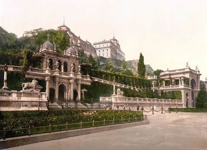 Framed Print : The king's castle, Budapest, Hungary, Austro-Hungary, Austro-Hungarian Empire, Austrian-Hungarian Monarchy, today Hungary, Historical, around 1900, digitally restored reproduction from a 19th century original The king's castle, Hungary Framed Print : The king's castle, Budapest, Hungary, Austro-Hungary, Austro-Hungarian Empire, Austrian-Hungarian Monarchy, today Hungary, Historical, around 1900, digitally restored reproduction from a 19th century original The king's castle, Hungary