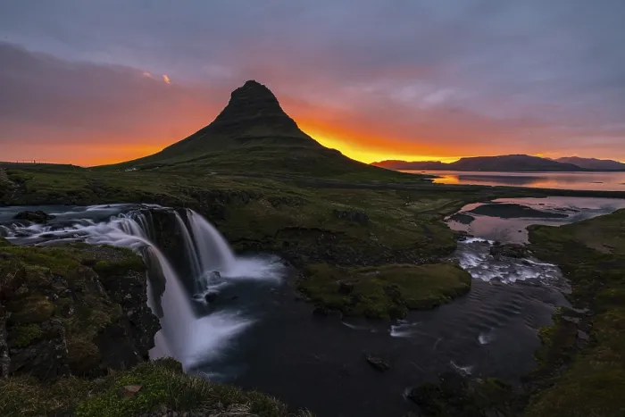 Framed Print : Kirkjufell at sunrise, Grundafjoerdur