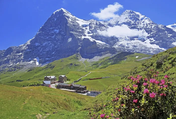 Framed Print : Kleine Scheidegg off the Eiger and Moench