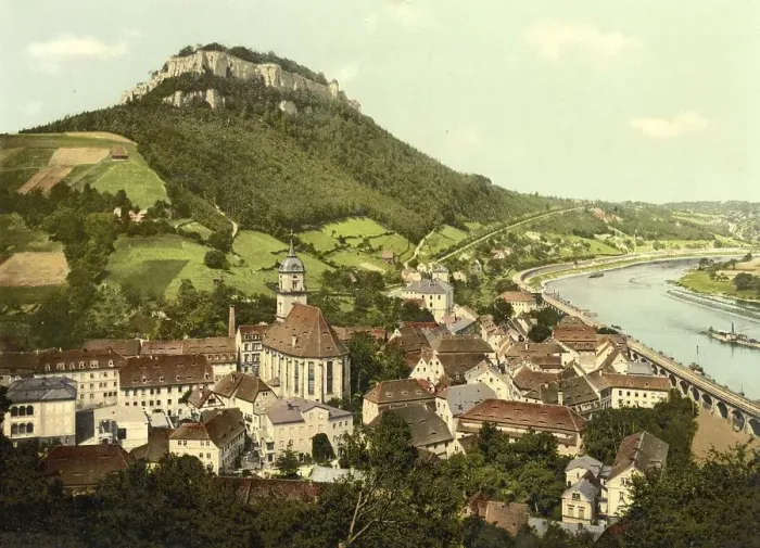 Framed Print : Koenigstein with castle and Elbe river Framed Print : Koenigstein with castle and Elbe river