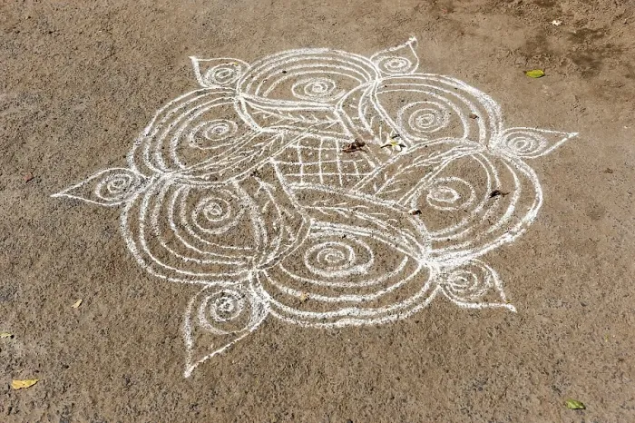 Framed Print : Kolam sand-painting drawn with rice powder, Mahabalipuram, Mamallapuram, India, Asia