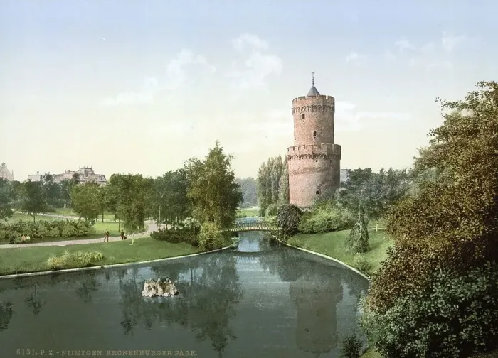 Framed Print : Kronenburgerpark, park on the edge of the centre of the Dutch city of Nijmegen
