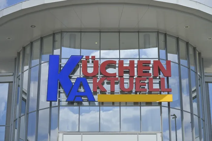 Framed Print : Kuchen Aktuell, Nonnendammallee