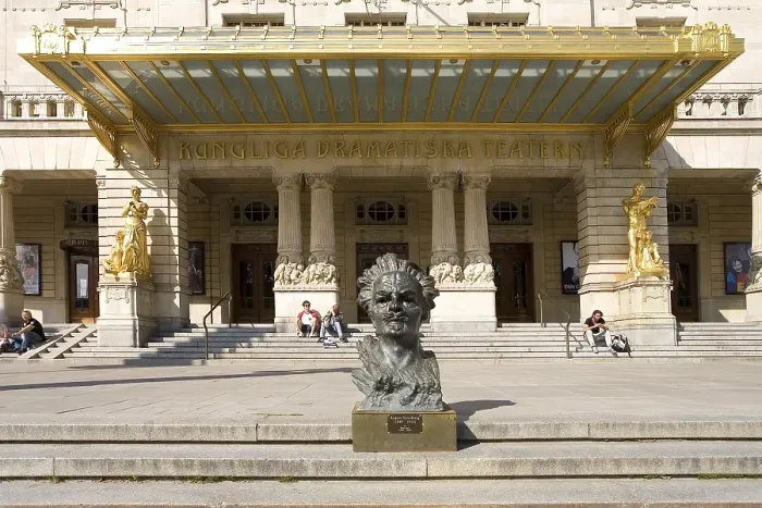 Framed Print : Kungliga Dramatiska Teatern, Royal Dramatic Theatre