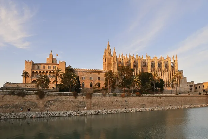 Framed Print : La Seu Cathedral or Cathedral of St Mary and Almudaina Palace