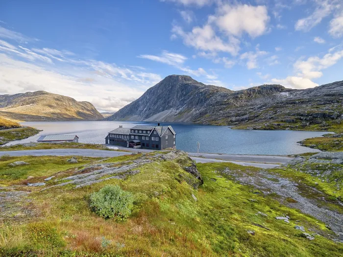 Framed Print : Lake Djupvatnet with Djupvasshytta Framed Print : Lake Djupvatnet with Djupvasshytta