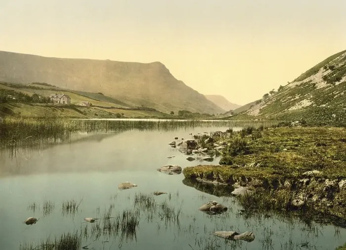 Framed Print : Lake Gwernaulake near Caderidris