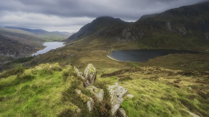 Framed Print : Lake Llyn Idwal and Lake Llyn Ogwen Framed Print : Lake Llyn Idwal and Lake Llyn Ogwen