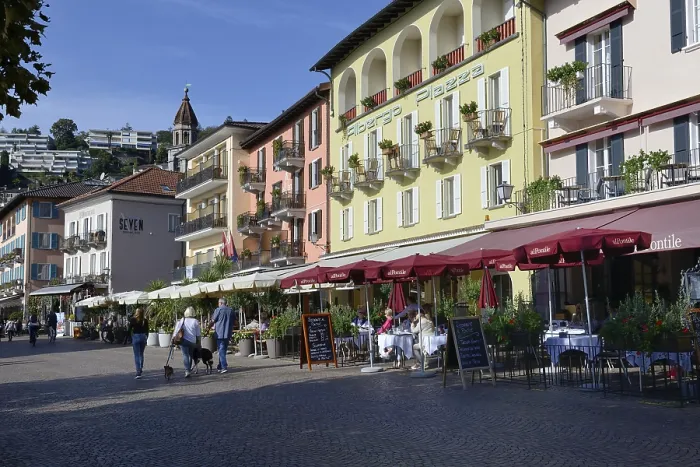 Framed Print : Lake promenade on Lake Maggiore in Ascona Framed Print : Lake promenade on Lake Maggiore in Ascona