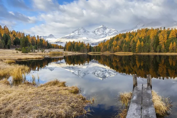 Framed Print : Lake Stazer in front of mountain peaks with snow