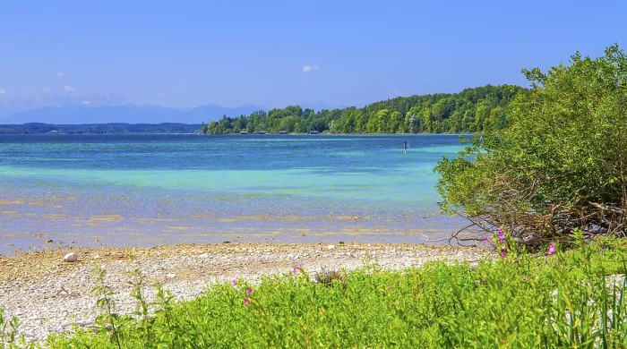 Framed Print : Lakeshore on the Roseninsel in Lake Starnberg