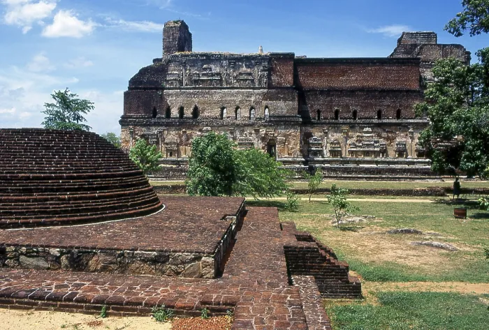 Framed Print : Lankatilaka was built by King Parakramabahu the Great (1123 - 1186)