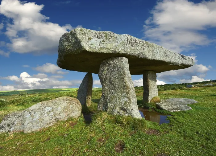Framed Print : Lanyon Quoit, megalithic burial dolmen from the Neolithic period