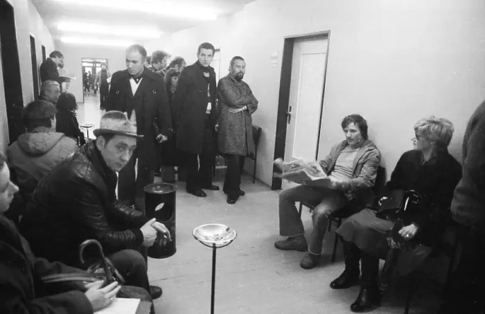 Framed Print : Large crowd of unemployed people at the labour office on 23