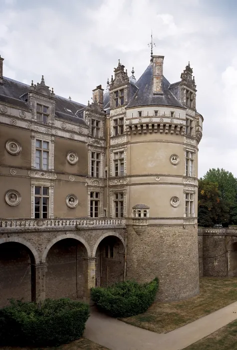 Framed Print : Le Lude, castle, south side Framed Print : Le Lude, castle, south side