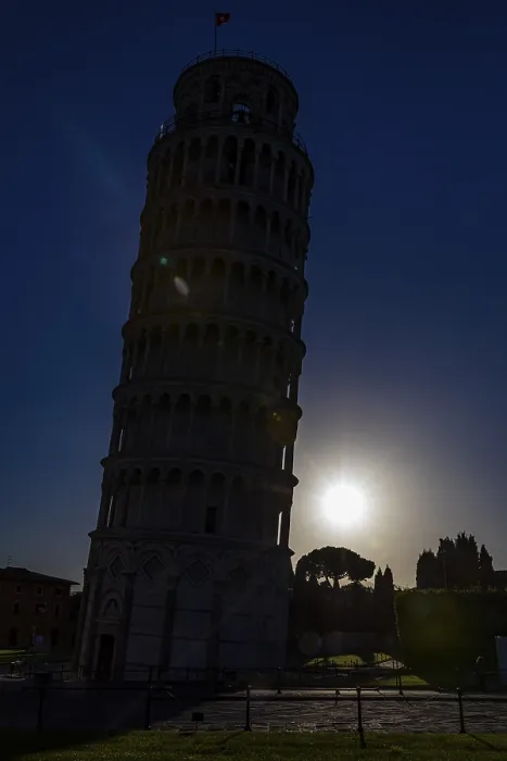 Framed Print : The Leaning Tower at sunrise, Pisa, Tuscany, Italy