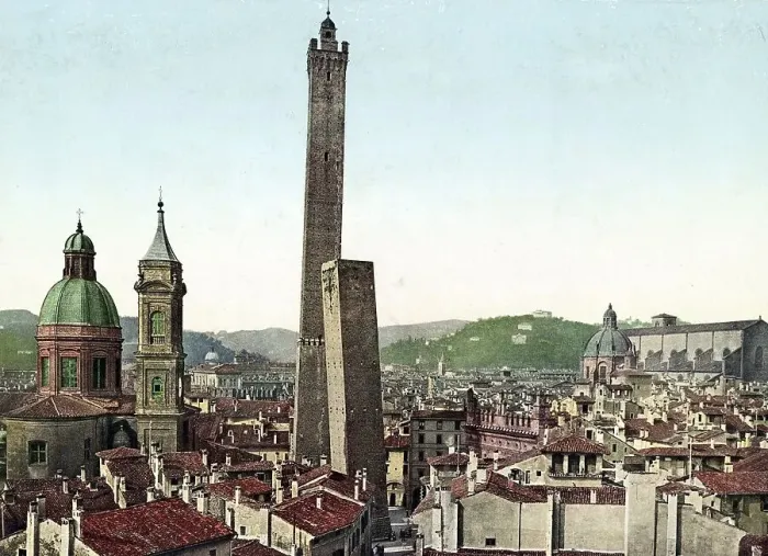 Framed Print : The two leaning towers Garisenda and Asinelli in Bologna