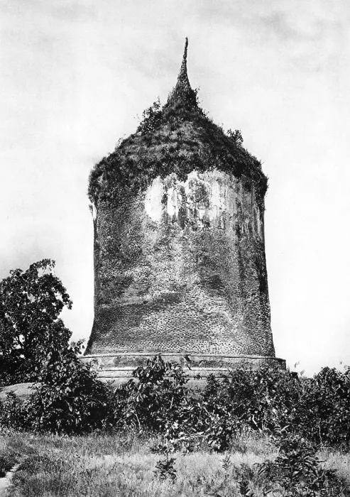 Framed Print : Legend attributes the first Buddhist doctrine in Burma to 228 BCE when Sohn Uttar Sthavira