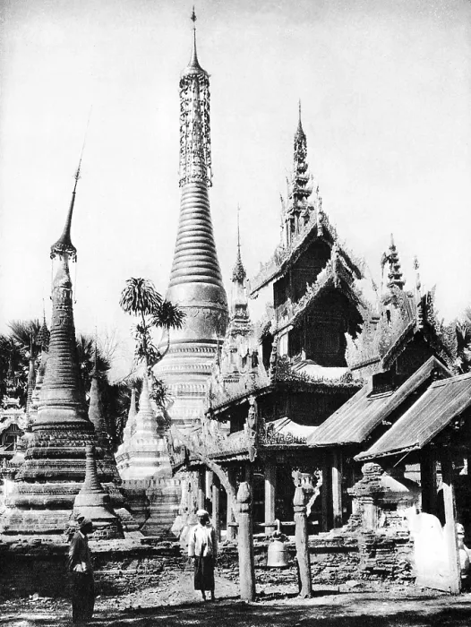 Framed Print : Legend attributes the first Buddhist doctrine in Burma to 228 BCE when Sohn Uttar Sthavira