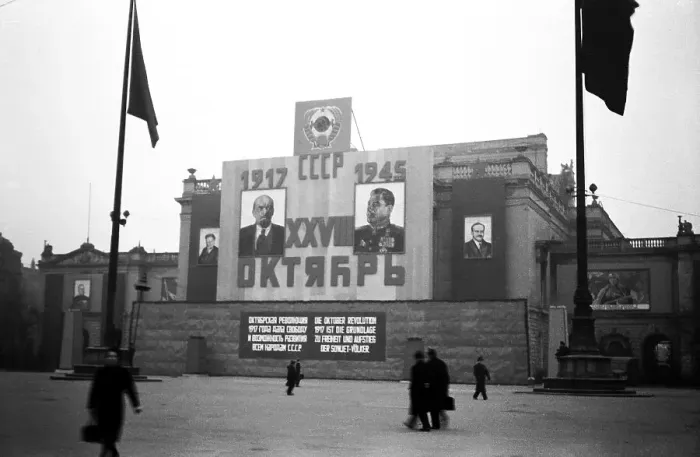 Framed Print : Lenin and Stalin, Propaganda at the Ruin of the New Theatre