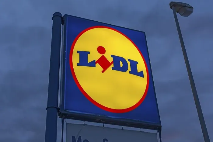 Framed Print : Lidl logo illuminated at night Framed Print : Lidl logo illuminated at night