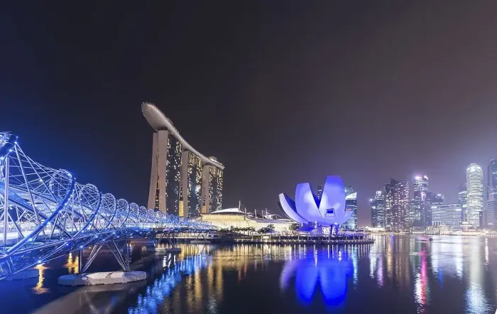 Framed Print : Light show, Millenium Bridge, Marina Bay Sands Hotel