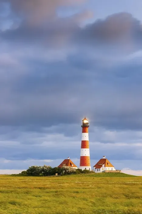 Framed Print : Lighthouse Westerheversand, Westerhever