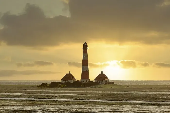 Framed Print : Lighthouse Westerheversand, Westerhever