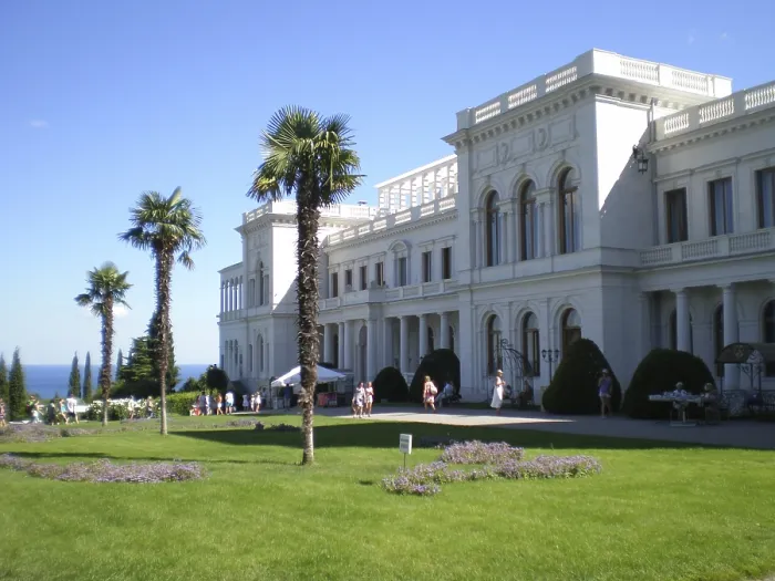 Framed Print : The Livadia Palace is the luxurious residence of the emperors of the Russian Empire Framed Print : The Livadia Palace is the luxurious residence of the emperors of the Russian Empire
