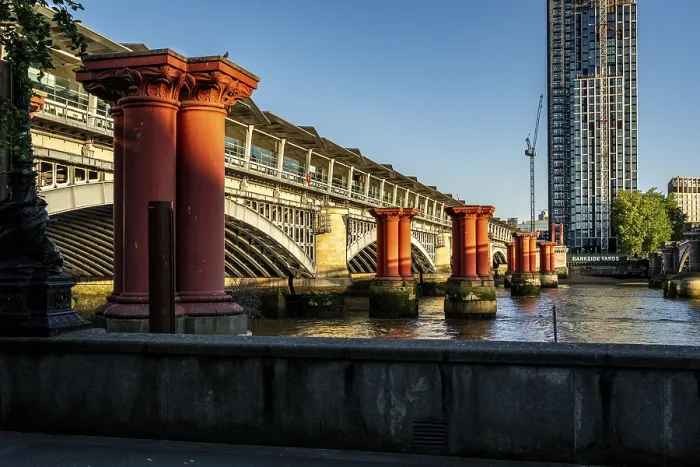 Framed Print : London, United Kingdom - 17 May 2025: The iconic red pillars of the old Blackfriars Railway Bridge