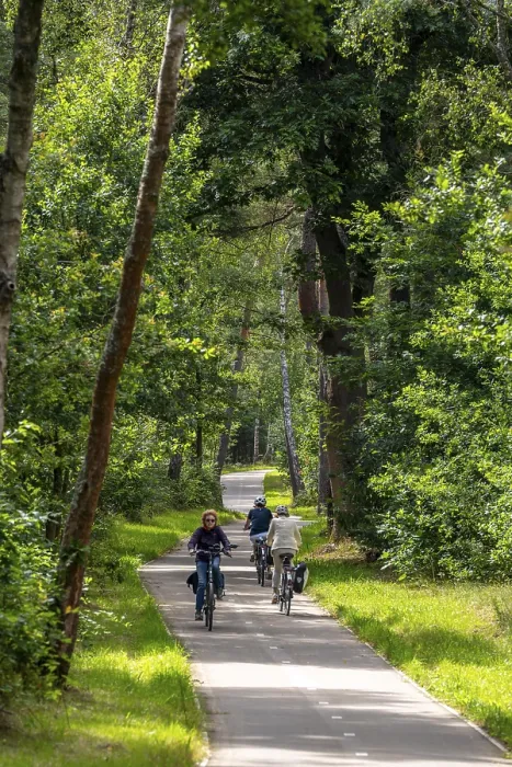 Framed Print : Long-distance cycle path F28, so-called Doorfietsroute