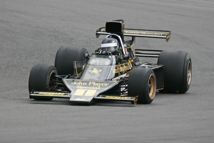 Framed Print : Lotus 76 Ford, historic Formula 1 car