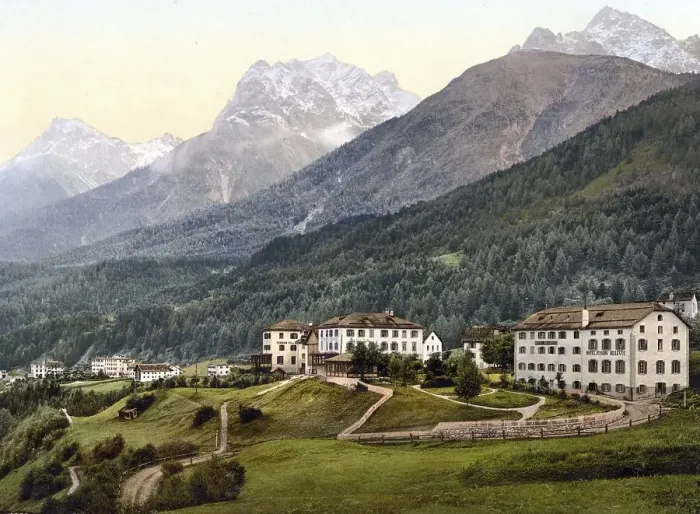 Framed Print : Lower Engadine, Vulpera with mountains