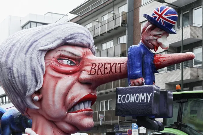 Framed Print : Lugennase by Theresa May daggers the British economy