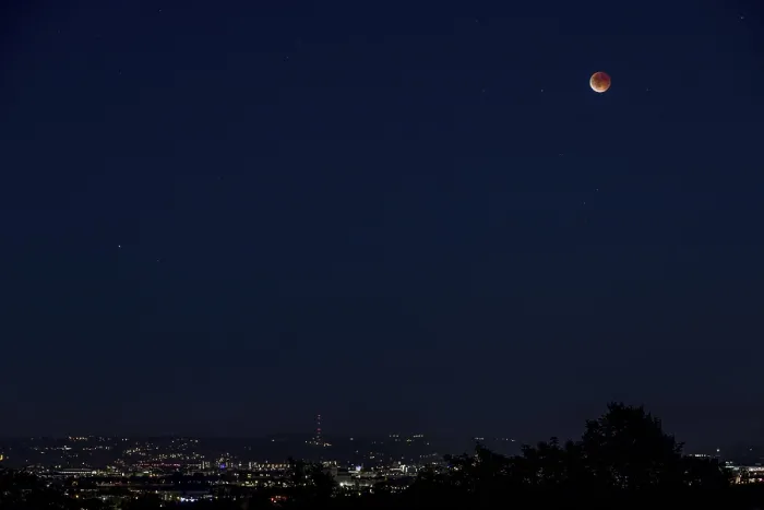 Framed Print : Lunar eclipse on 07.09.2025 over Dresden Framed Print : Lunar eclipse on 07.09.2025 over Dresden