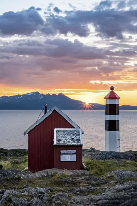 Framed Print : Lyngstuva lighthouse, sunset, Lyngen