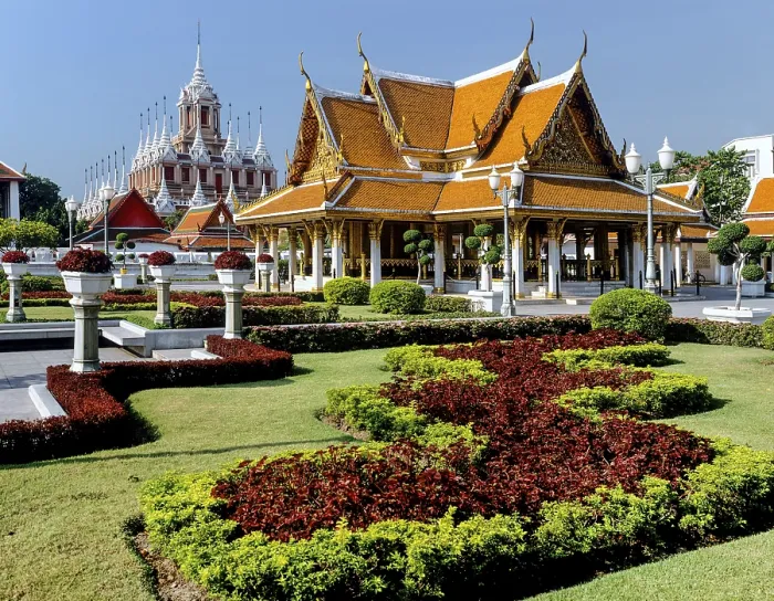 Framed Print : Mahajetsadabodin Royal Pavilion and Loha Prasat