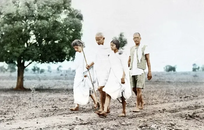 Framed Print : Mahatma Gandhi and associates on his daily walk, Wardha, Maharashtra, India, Asia, November 1933, Asia